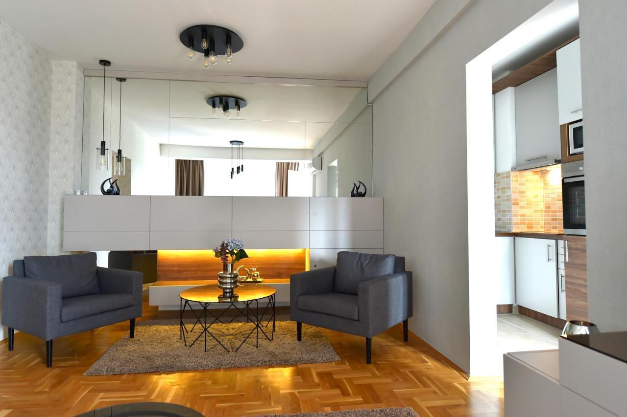 Sky Lux Apartman Gornji Milanovac Exterior foto